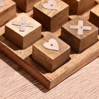 Игра настольная "Крестики-нолики" 12х12х3 см, манговое дерево Игра настольная "Крестики-нолики" 12х12х3 см, манговое дерево