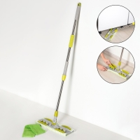 Швабра для мытья пола плоская Доляна, насадка из микрофибры 40&times;12 см, телескопическая стальная ручка 74-109 см, цвет МИКС