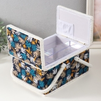 Шкатулка для рукоделия "Лесные веточки на синем" 19х26х14,5 см Шкатулка для рукоделия "Лесные веточки на синем" 19х26х14,5 см