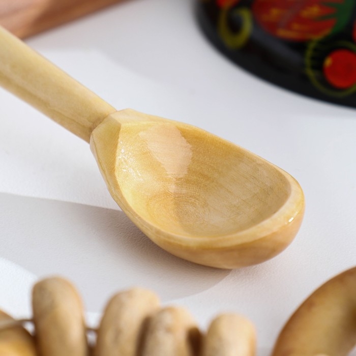 Ложка чайная, покрытая лаком, 14&times;3,5 см