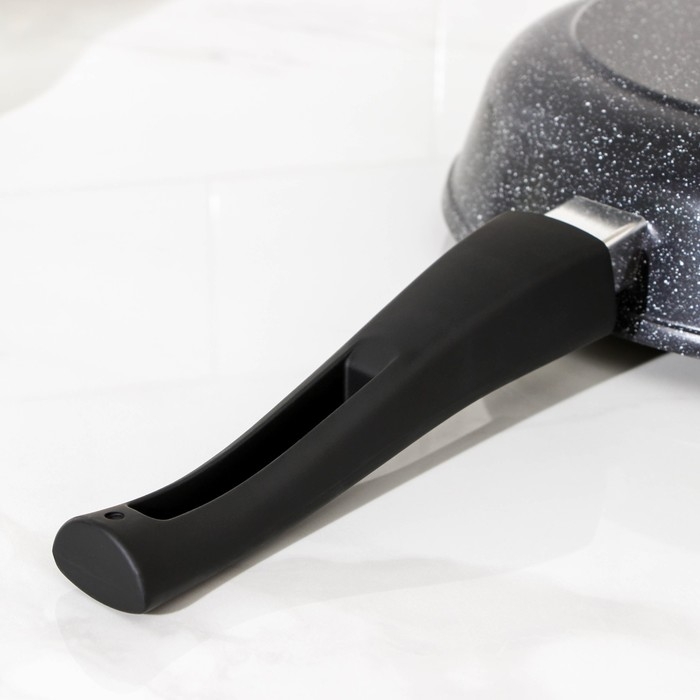 Сковорода Доляна &laquo;Элит&raquo;, d=24 см, съёмная ручка, антипригарное покрытие, цвет чёрный