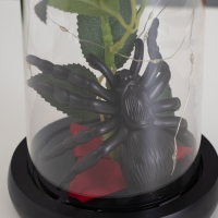 Светильник колба «Паук с розой» 1,5Вт, LED, 3xAAA, черный USB 11х11х21см Светильник колба «Паук с розой» 1,5Вт, LED, 3xAAA, черный USB 11х11х21см