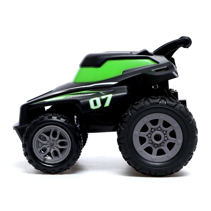 Джип радиоуправляемый &laquo;Экстримал&raquo;, пульт в виде часов, работает от батареек, цвет зелёный