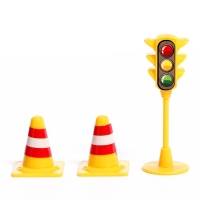 Набор машинок «Пожарная служба», 3 машинки и аксессуары Набор машинок «Пожарная служба», 3 машинки и аксессуары