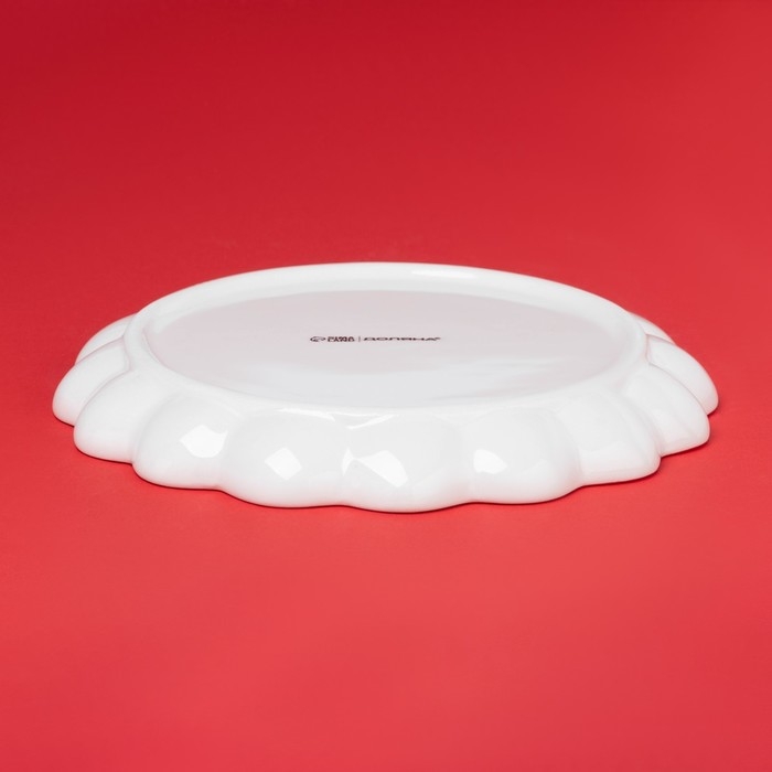 Тарелка новогодняя Доляна &laquo;Волшебное дерево&raquo;, d=20 см, керамика, цвет белый