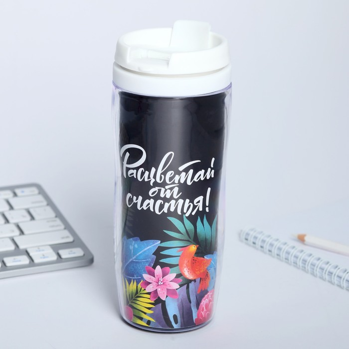 Подарочный набор &laquo;8 марта из цветов&raquo;: ежедневник и термостакан