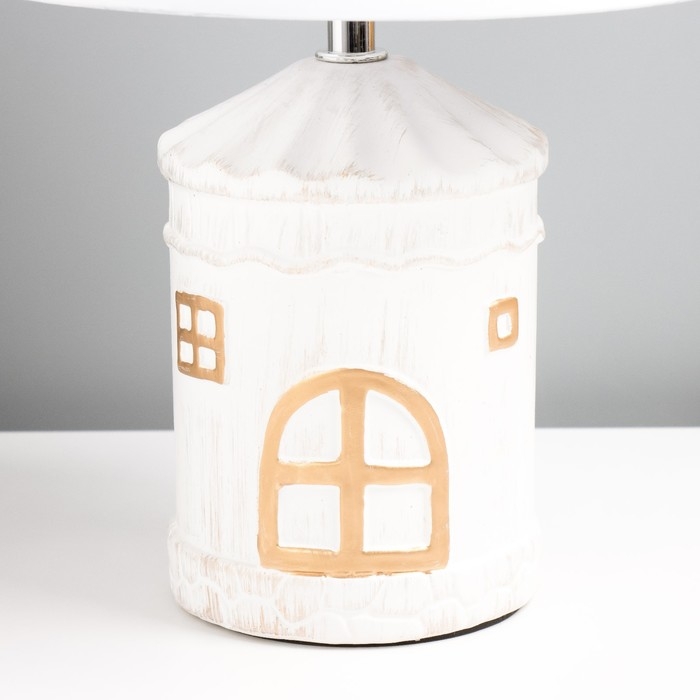 Настольная лампа Настольная лампа "Мейзон" E14 40Вт белый 22,5х22,5х33,5 см RISALUX