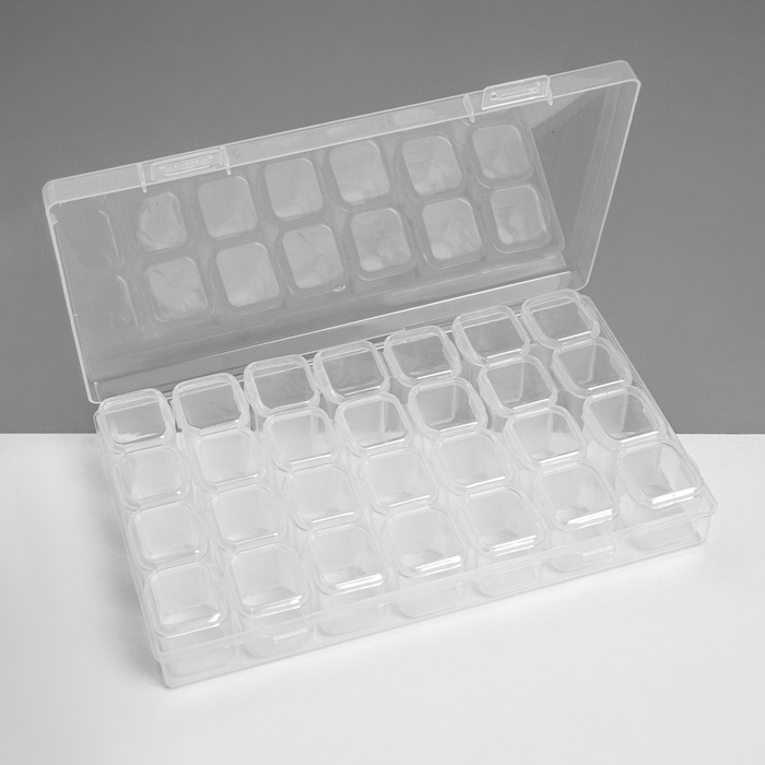Подставка под украшения с футлярами 28 мест, 17&times;11&times;2,5 см, цвет прозрачный