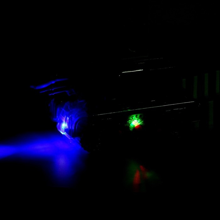 Танк &laquo;Домино&raquo;, работает от батареек, свет и звук, домино в комплекте