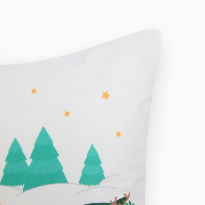 Новый год. Символ года. Змея. Чехол на подушку Этель &laquo;Змея с подарками&raquo; 40х40 см, велюр