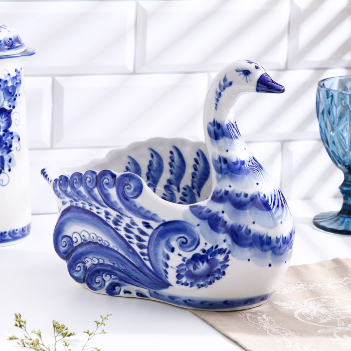Фруктовница &laquo;Белая уточка&raquo;, 25&times;12&times;24 см, гжель