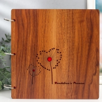 Фотоальбом 30 листов "Сердечные одуванчики" (уголки+кольца) 26х26х2 см Фотоальбом 30 листов "Сердечные одуванчики" (уголки+кольца) 26х26х2 см