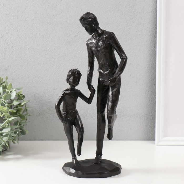 Сувенир полистоун Сувенир полистоун "Папа и сын" чёрный 36х16х10 см