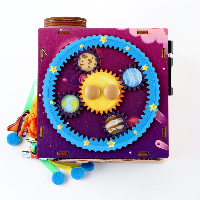 Игра по системе Монтессори «Бизиборд Космос» Игра по системе Монтессори «Бизиборд Космос»