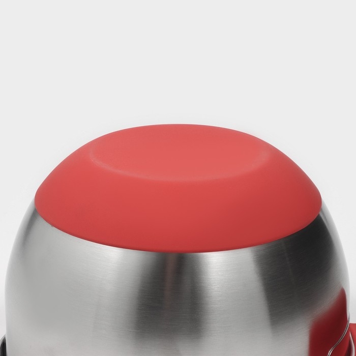 Миска из нержавеющей стали, 2 л, 22&times;19&times;11,5 см, с противоскользящим дном и мерной шкалой, силиконовая ручка