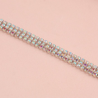 Цепь со стразами, с голографией, 3 ряда, металл, стекло, 6 мм, 4,5 &plusmn; 0,2 м, цвет серебряный