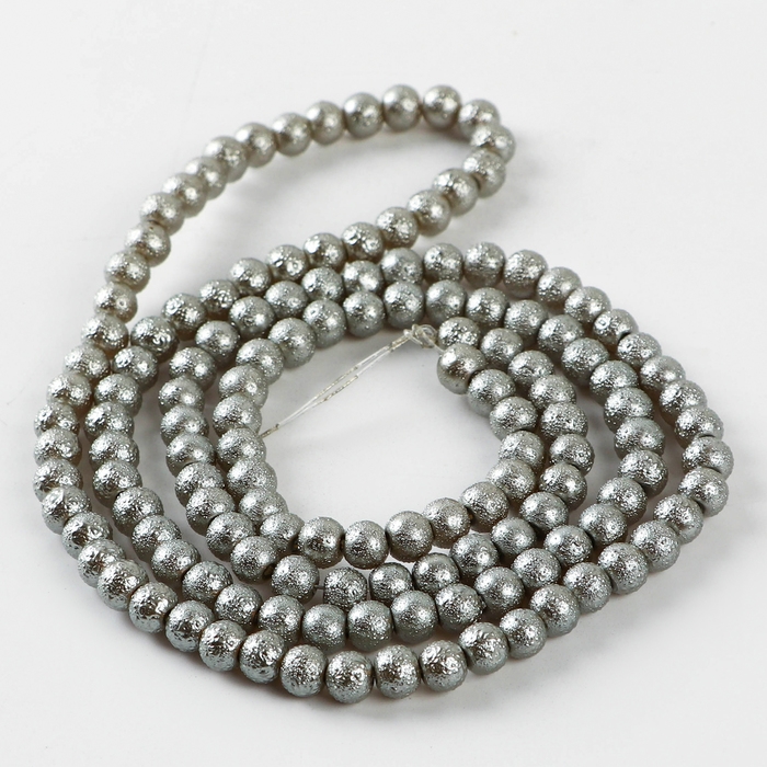 Бусины из стекла, набор 140 шт., диаметр 1 шт. &mdash; 6 мм, цвет серебряный