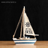 Корабль сувенирный с подсветкой 16*5*26см Корабль сувенирный с подсветкой 16*5*26см