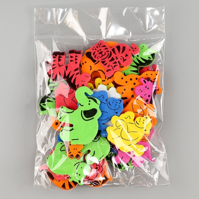 Набор фигурок из EVA на клеевой основе Набор фигурок из EVA на клеевой основе "Животные", 13 гр, цвет МИКС