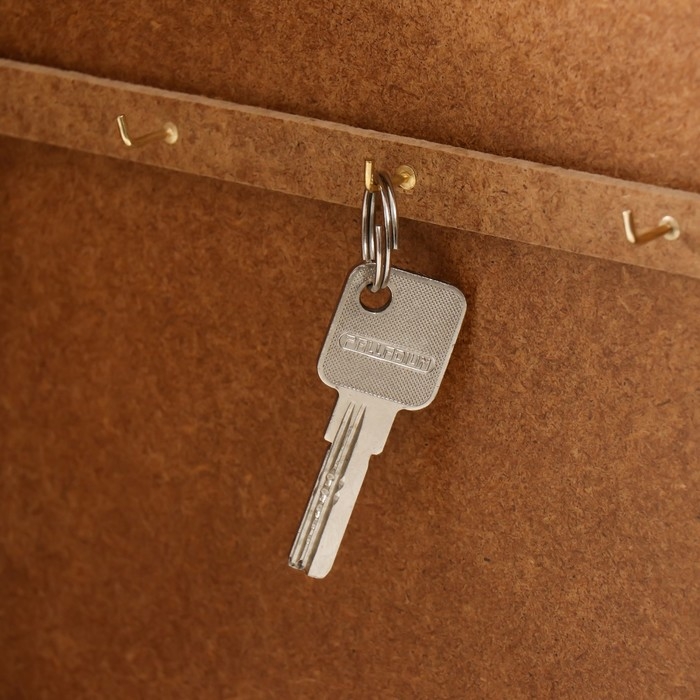 Ключница "Дом" 26х31см орех