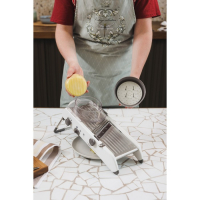 Овощерезка Magistro Stormy, с контролируемым углом нарезания, нержавеющая сталь, 35&times;15&times;14 см, цвет белый