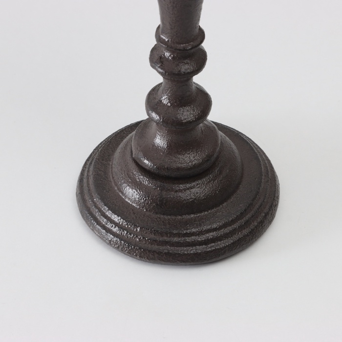 Подсвечник чугун на 1 свечу Подсвечник чугун на 1 свечу "Аврора" d=5 см 9,6х9,6х24 см