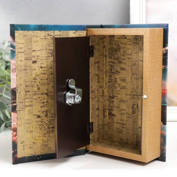 Сейф-книга дерево кожзам Сейф-книга дерево кожзам "Красивейший закат" 21х13х5 см