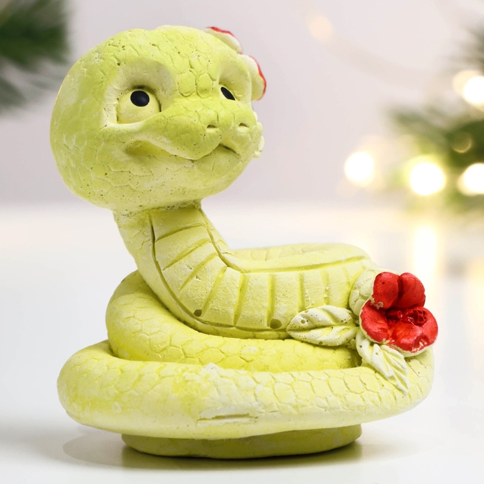 Новый год. Символ 2025. Фигура "Змея Гая" лимонная, 6х6см