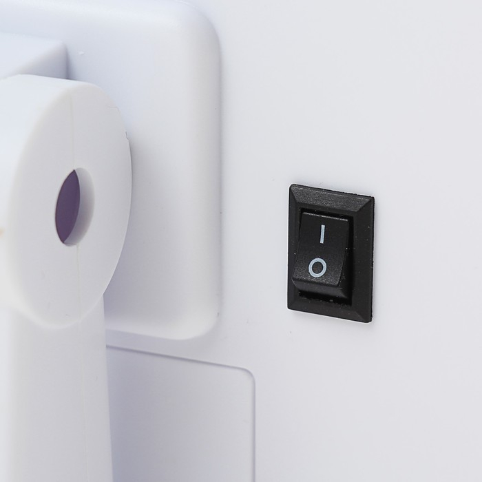 Зеркало Luazon KZ-06, подсветка, 26.5 х 16 х 12 см, 22 диода, сенсорная кнопка, белое Зеркало Luazon KZ-06, подсветка, 26.5 х 16 х 12 см, 22 диода, сенсорная кнопка, белое