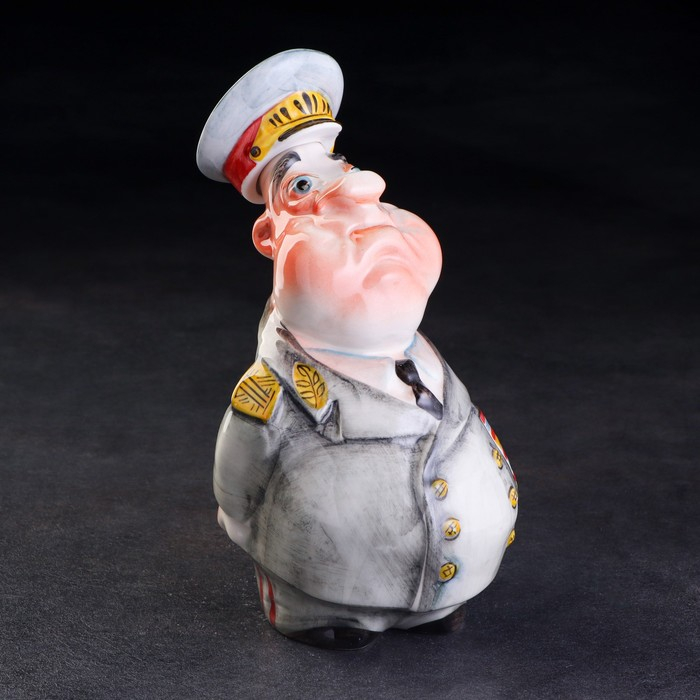 Набор фарфоровый: штоф &laquo;Генерал&raquo;, 0.5 л + 3 рюмки, гильза