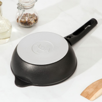 Сковорода &laquo;Уля&raquo;, d=16 см, съёмная ручка, антипригарное покрытие, цвет черный металик