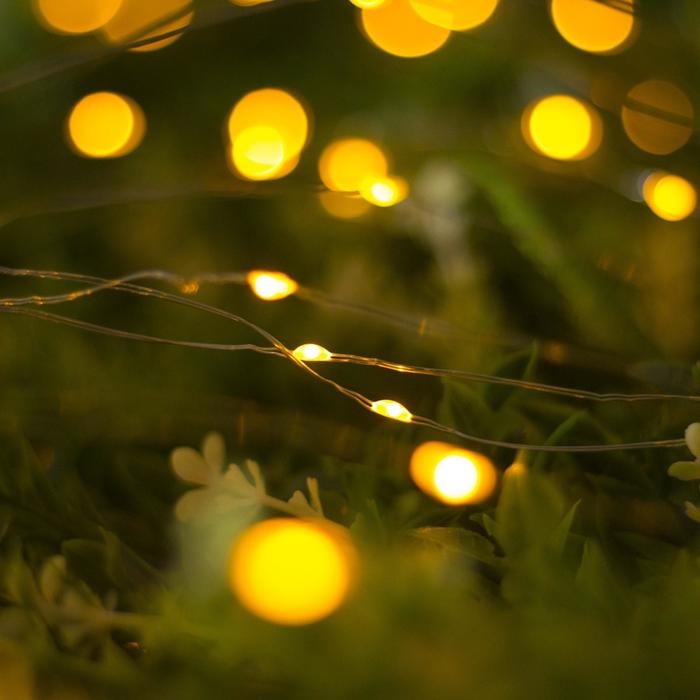 Гирлянда &laquo;Нить&raquo; 20 м роса, IP44, серебристая нить, 200 LED, свечение жёлтое, 2 режима, солнечная батарея