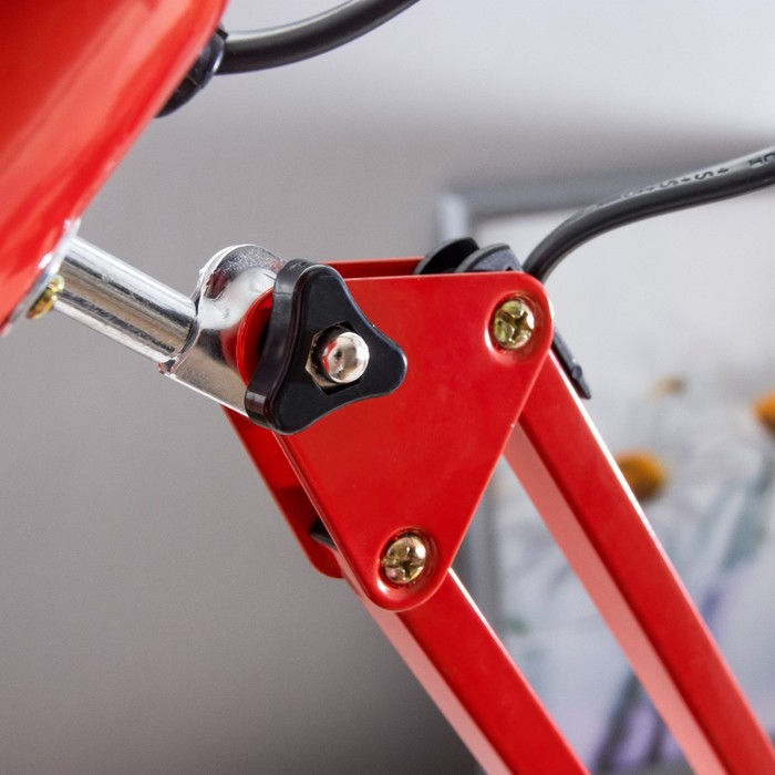 Лампа настольная Е27, h=55 см, шарнирная, на зажиме (220В) красная RISALUX