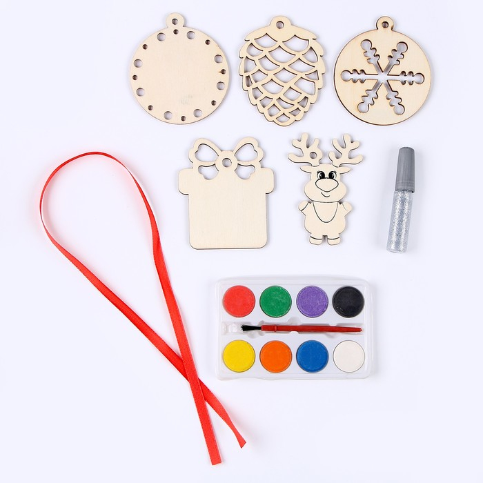 Набор для творчества «Ёлочные игрушки из дерева. Сделай сам» (олень, подарок, шарик) Набор для творчества «Ёлочные игрушки из дерева. Сделай сам» (олень, подарок, шарик)