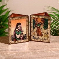 Подставка под карандаши "Индия" дерево шишам 9х9х11,5см МИКС