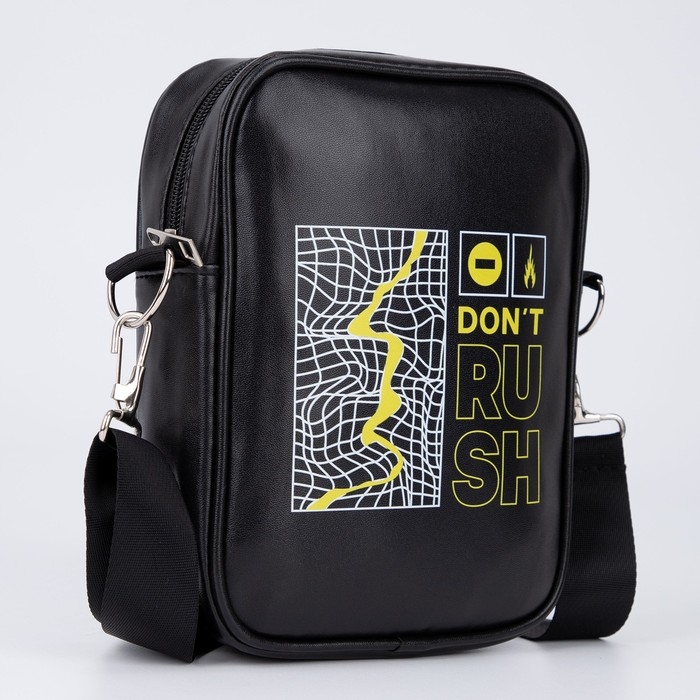 Сумка на ремешке RUSH 15&times;5&times;21
