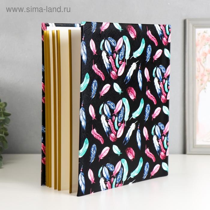 Фотоальбом магнитный 20 листов "Яркие пёрышки" кожзам МИКС 31,5х27,5х2 см