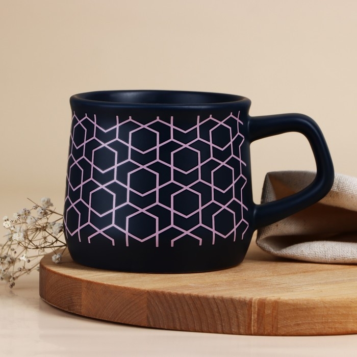 Кружка керамическая &laquo;Геометрия&raquo;, 380 мл, цвет синий