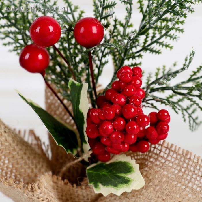 Декор Декор "Зимнее очарование" ягодки листья в мешочке, 17 см