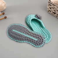 Трикотажная пряжа "Риббон" с люрексом 85м/170±5 гр (Нефрит, люрекс: Золото) Трикотажная пряжа "Риббон" с люрексом 85м/170±5 гр (Нефрит, люрекс: Золото)