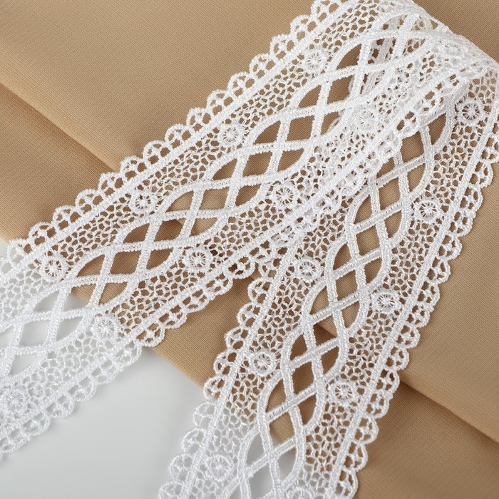 Кружево гипюровое, 40 мм &times; 11 &plusmn; 1 м, цвет белый