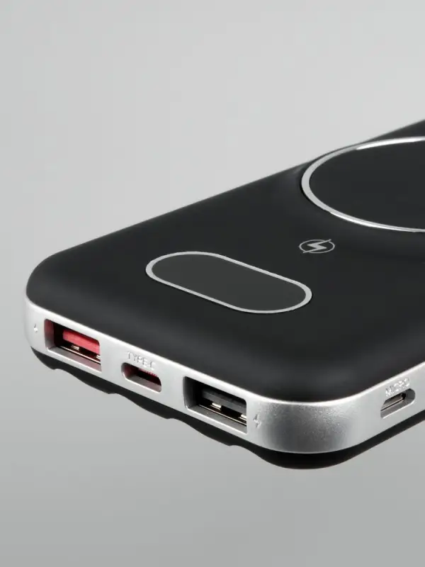 Внешний аккумулятор Omni Pro 10000 мАч, черный Внешний аккумулятор Omni Pro 10000 мАч, черный