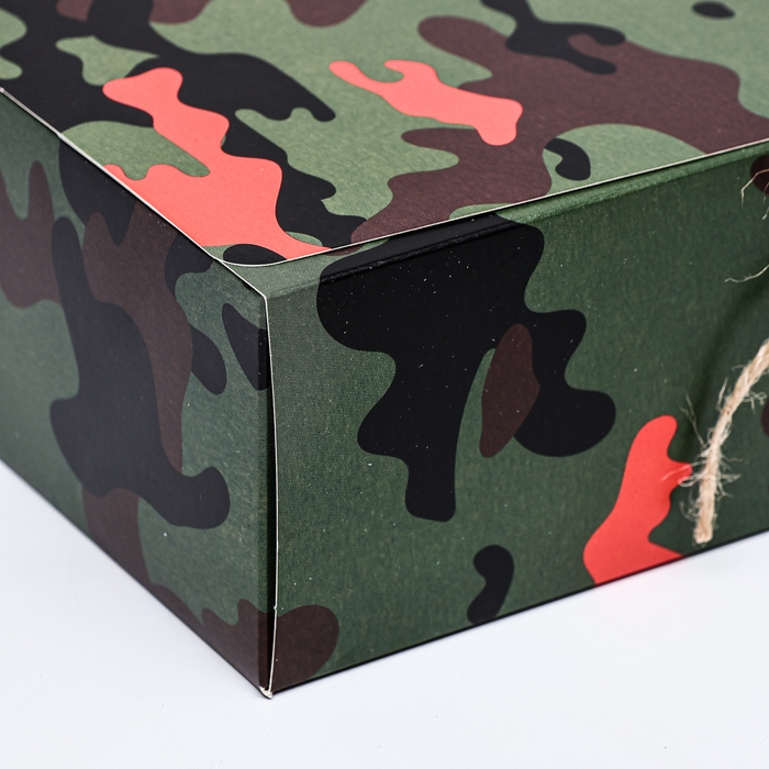 Коробка складная Коробка складная "Непобедимому" 31 х 24,5 х 8 см