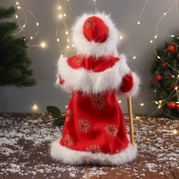 Дед Мороз "В пушистой шубе, с мешком" двигается, 40х22 см, красный Дед Мороз "В пушистой шубе, с мешком" двигается, 40х22 см, красный