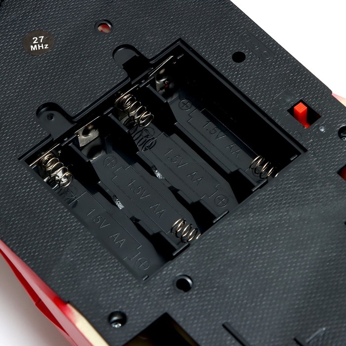 Машина радиоуправляемая &laquo;Спорткар&raquo;, работает от батареек, цвет красный