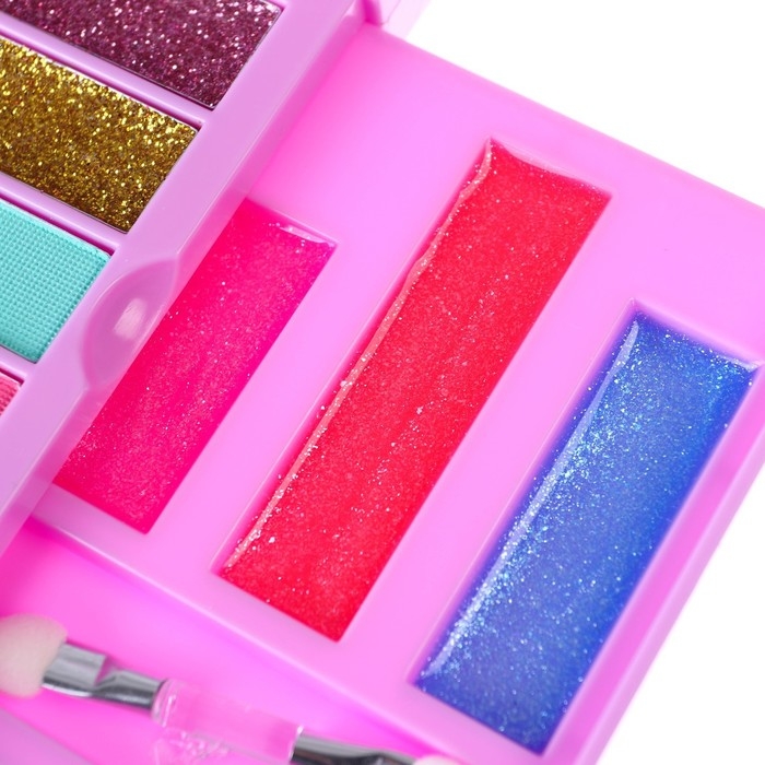 Набор детской косметики, 8 теней, 11 блесков для век Набор детской косметики, 8 теней, 11 блесков для век "Ты самая красивая" WINX