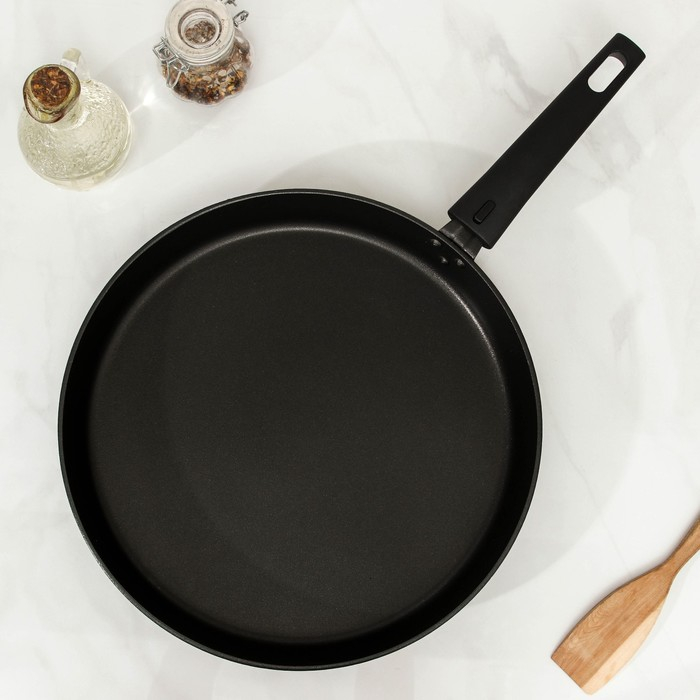 Сковорода &laquo;Дарья&raquo;, d=30 см, съёмная ручка, антипригарное покрытие, цвет чёрный