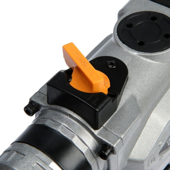 Перфоратор DEKO DKH1000W, 1000 Вт, SDS+, 4.1 Дж, 3 режима, 4000 уд/мин, 800 об/мин, кейс Перфоратор DEKO DKH1000W, 1000 Вт, SDS+, 4.1 Дж, 3 режима, 4000 уд/мин, 800 об/мин, кейс