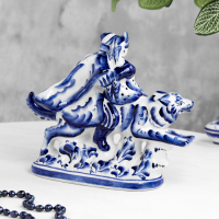 Сувенир "Иван Царевич на сером Волке" 25х10х20,5 см, гжель Сувенир "Иван Царевич на сером Волке" 25х10х20,5 см, гжель