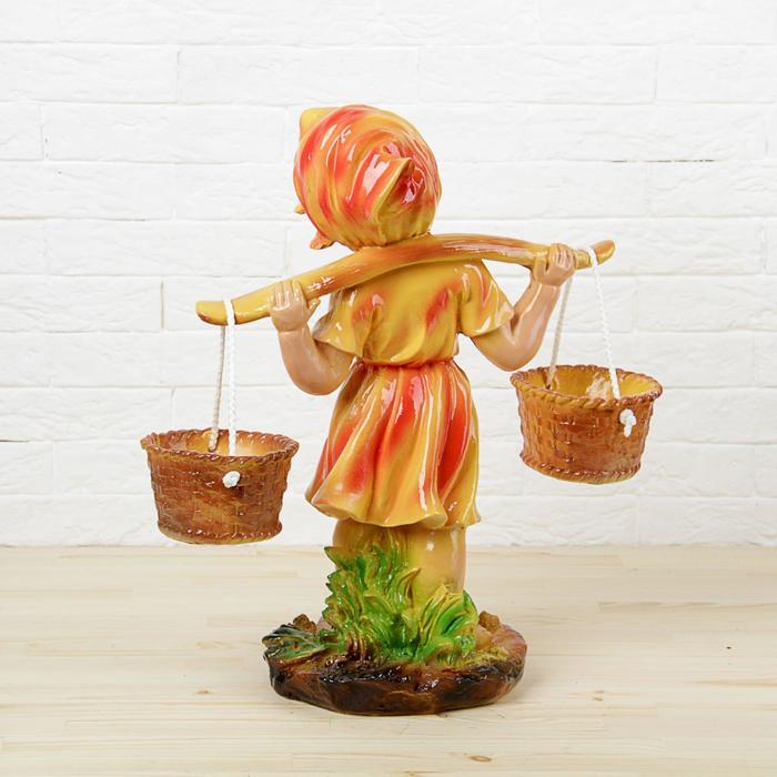 Садовая фигура Садовая фигура "Девочка с коромыслом" цветная 27х21х47см МИКС
